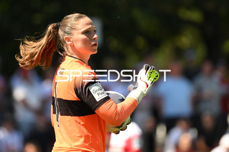 Laura Giuliani (#1; VfB Stuttgart) im Fokus beim Heimspiel