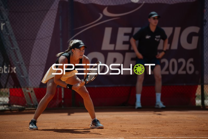 Tennisspielerin in Empfangsposition beim Leipzig Open 2026