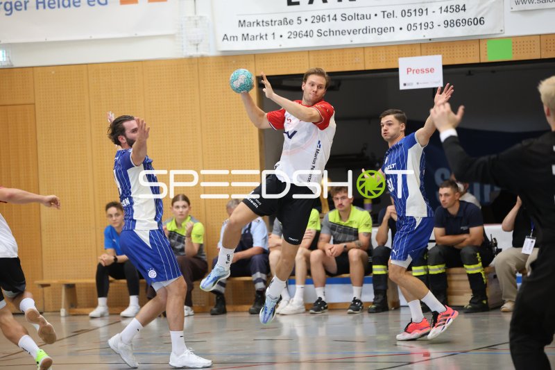 Sprungwurf in der KGS-Sporthalle Schneverdingen