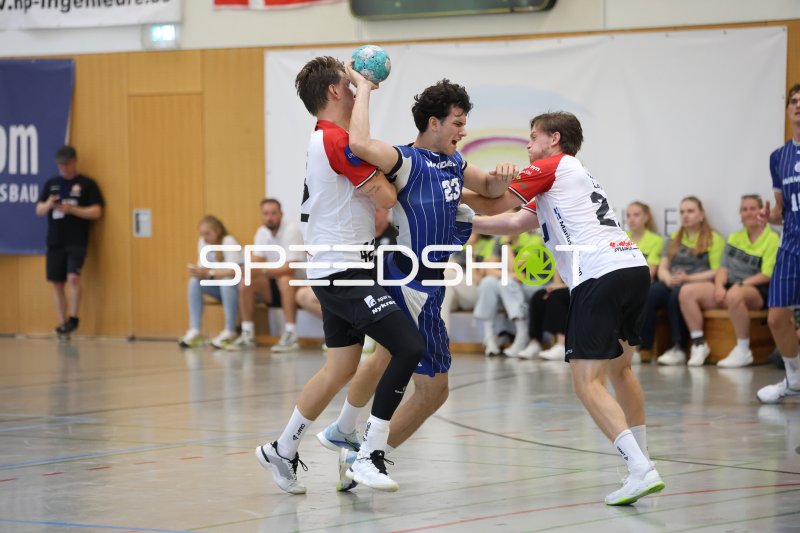 Mikkel Olsen (#42; HÖJ Elite) im Zweikampf gegen VfL Gummersbach