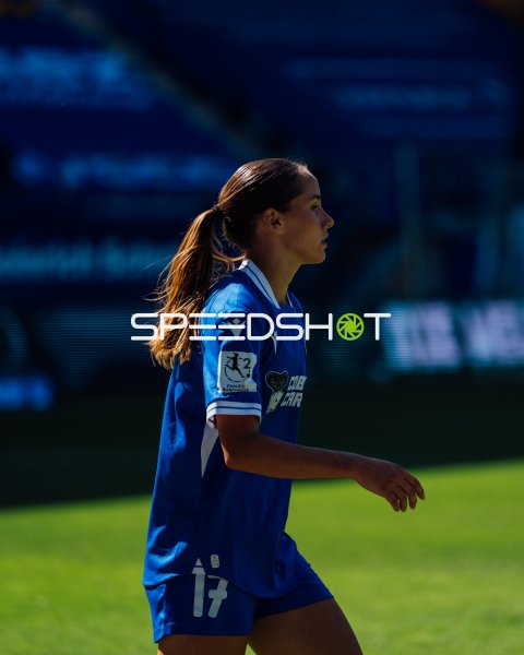 Spielerin Tietz Rieke (#17) vom FC Carl Zeiss Jena im Einsatz beim Spiel gegen den SGS Essen