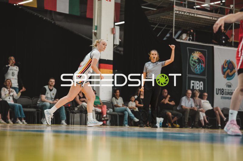 Deutschland-Spielerin im Lauf beim FIBA U18 Women's EuroBasket in Stockholm