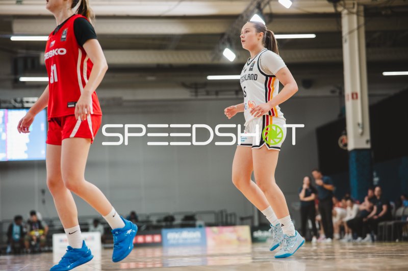 Deutschland vs. Czech Republic – Spielszene beim Basketball in Stockholm