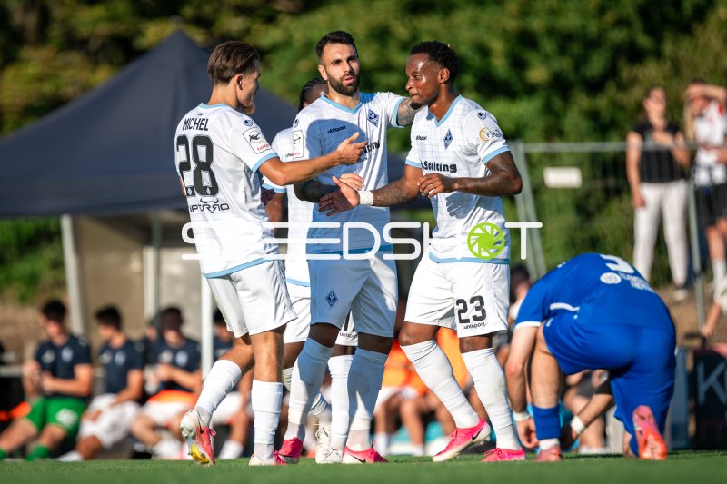 Goncalo Gregorio und Diego Michel (#28; SV Waldhof Mannheim) beim Torjubel