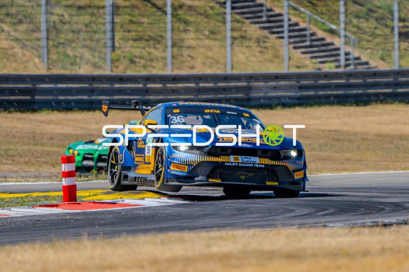 Ford Mustang GT3 #36 von Arjun Maini (HRT Ford Racing) am Nürburgring