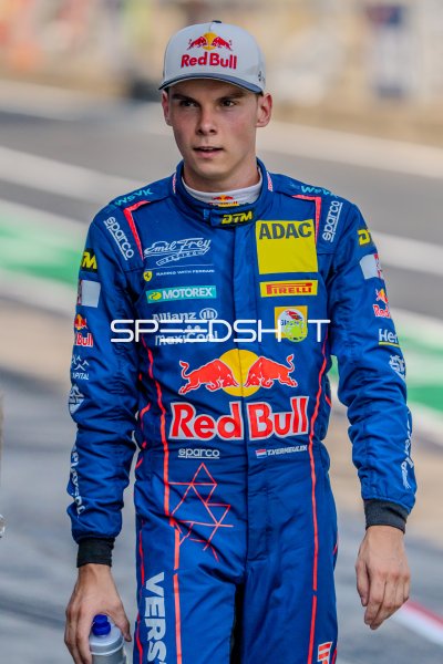 Thierry Vermeulen (Emil Frey Racing) im Fahrerlager am Nürburgring