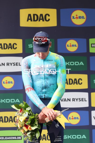 Astana-Fahrer bei der Siegerehrung der Cyclassics Hamburg