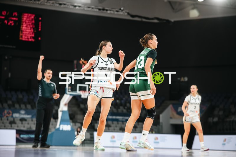 Clara Rink (#4; Team Deutschland u16w) im Zweikampf gegen Litauen