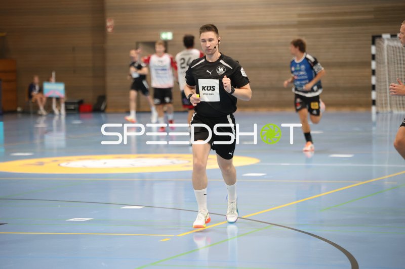 Schiedsrichter im Sprint beim Spiel Skive fH gegen HK Malmö