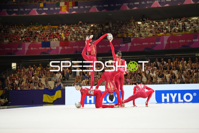 Gruppengymnastik mit Bällen bei der Rhythmischen Sportgymnastik WM 2026