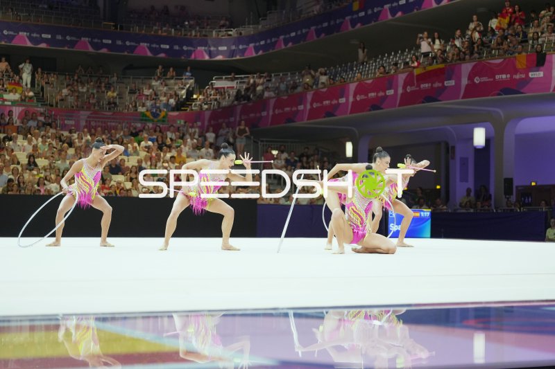 Spaniens Gruppenteam bei der Rhythmischen Sportgymnastik WM in Frankfurt