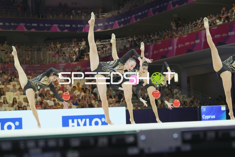 Zyperns Gruppenformation mit Bällen bei der Rhythmischen Sportgymnastik-WM