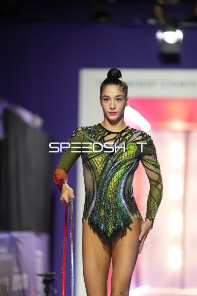 Gymnastin mit Band bei der Rhythmischen Sportgymnastik-WM in Frankfurt