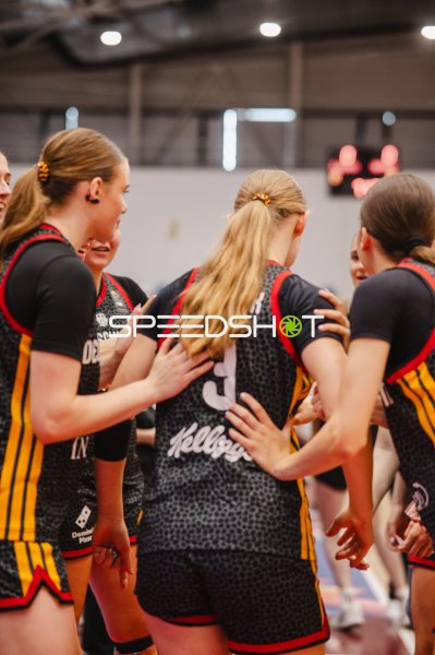 Team Deutschland u16w beim Mannschaftskreis in der Pitesti Arena