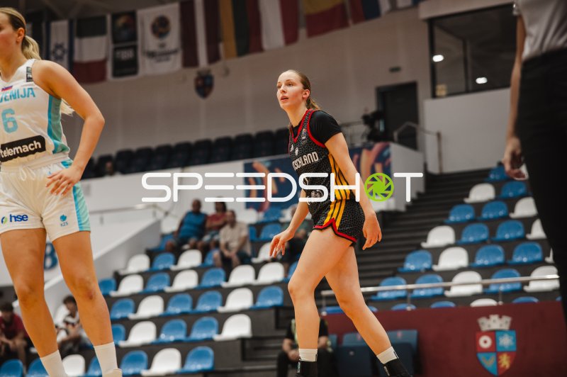 Deutschland u16w im Spiel gegen Slovenia in der Pitesti Arena
