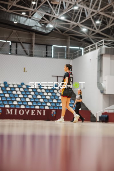Lana Förster (#7; Deutschland u16w) auf dem Spielfeld in Pitesti