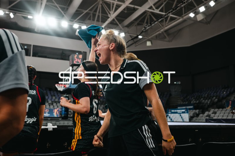Jubel bei Team Deutschland u16w in der Pitesti Arena