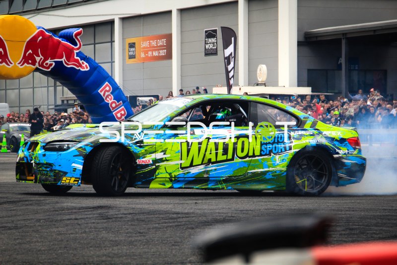BMW E92 #13 von Oliver Walton (Walton Motorsport) beim Drift auf der Tuning World Bodensee