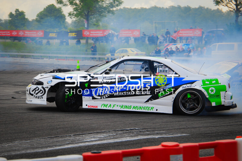 Driftfahrzeug mit Startnummer 21