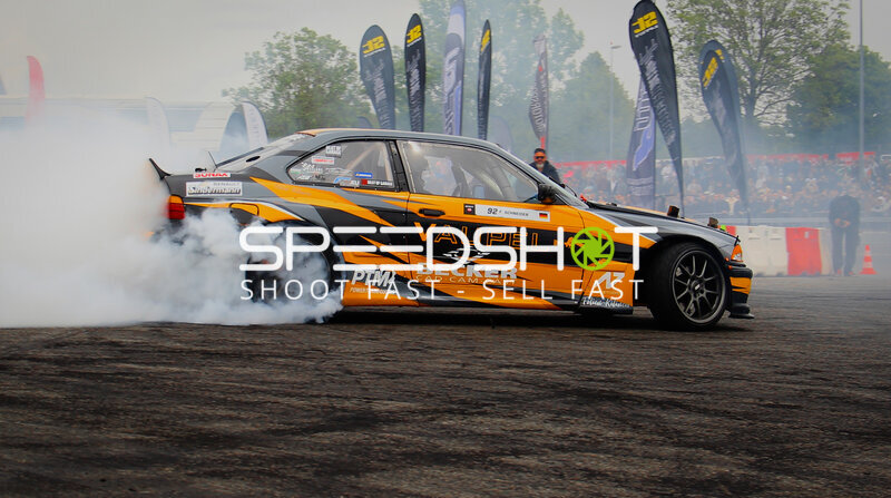 Driftfahrzeug mit Startnummer 92