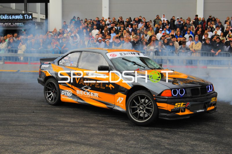 Driftcar mit Startnummer 92