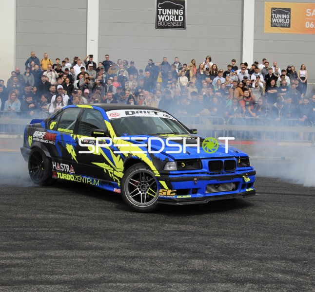 BMW E36 #405 beim Drift-Showrun auf der Tuning World Bodensee
