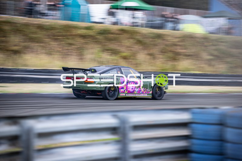 Nissan PS13 mit PW Arboristik-Livery driftet in Oschersleben
