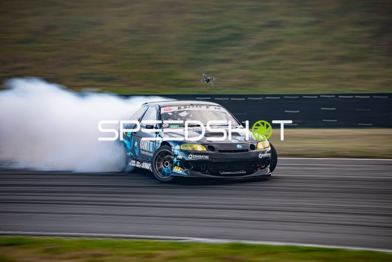 Drift-Action #76 mit massivem Reifenrauch in Oschersleben