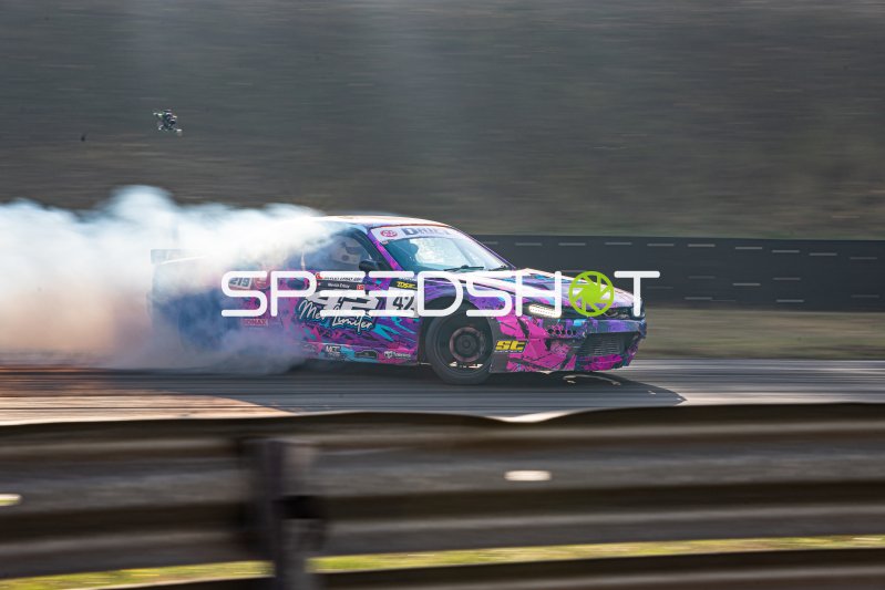 Nissan S200sx #42 von Mevlüt Erbay mit massivem Reifenrauch in Oschersleben