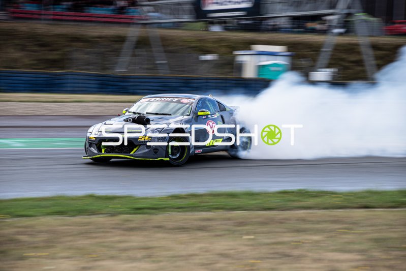 Nissan 350Z von Rkdriftz beim Drift in Oschersleben