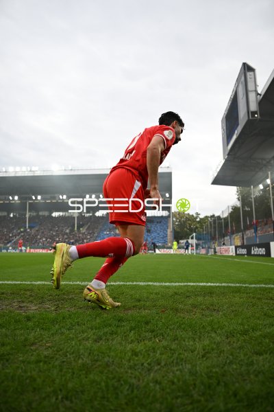 1. FC Kaiserslautern Spieler in Aktion im Carl-Benz-Stadion