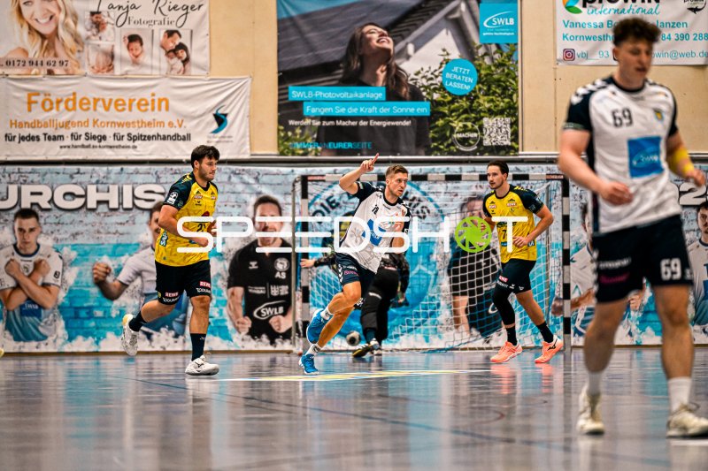 Aron Seesing (#21; Rhein Neckar Löwen) und Robert Timmermeister (#7; Rhein Neckar Löwen) im Spielzug