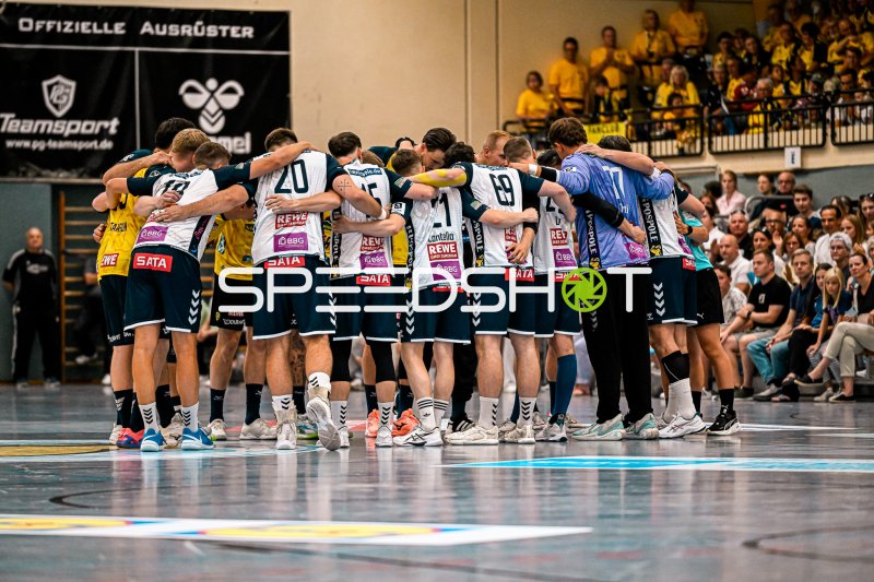 Mannschaftskreis von SV Salamander Kornwestheim in der Sporthalle Ost