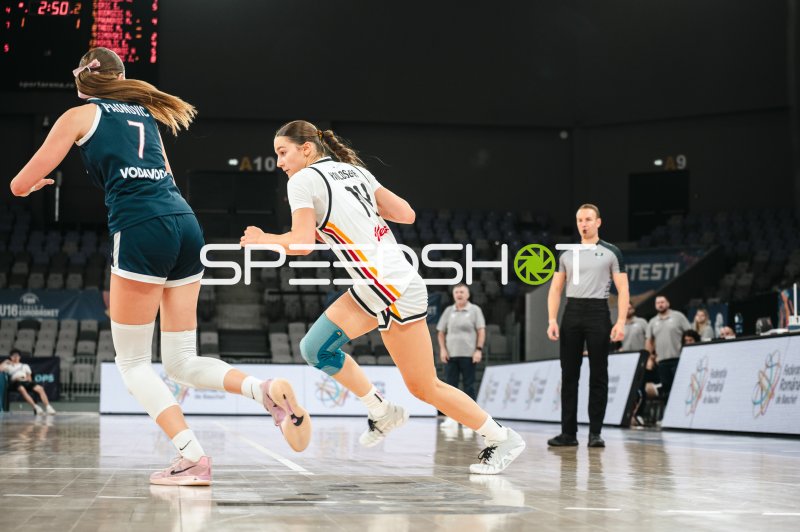 Deutschlands Spielerin im Sprint beim U16-Eurobasket in Pitesti
