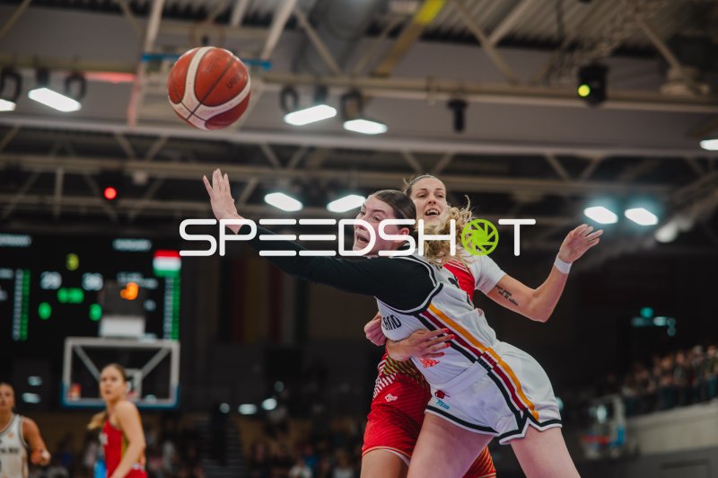 Zweikampf zwischen Deutschland und Ungarn beim Basketball in Göttingen