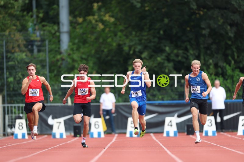 Justus Suhr (1614), Fritzsche Fabian (1707), Luca Willig (1622) und Mark Norman Odenthal (1652) im Sprint-Finale in Hannover