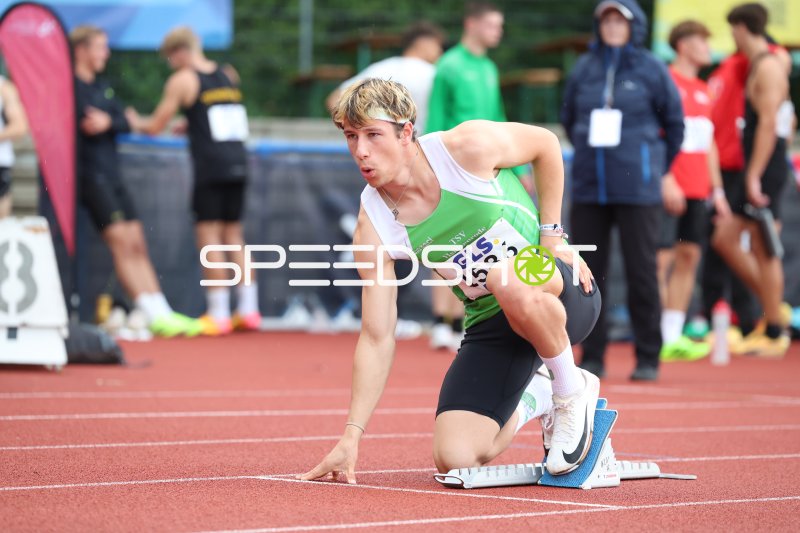 Startnummer 156 in den Startblöcken beim Sprint in Hannover