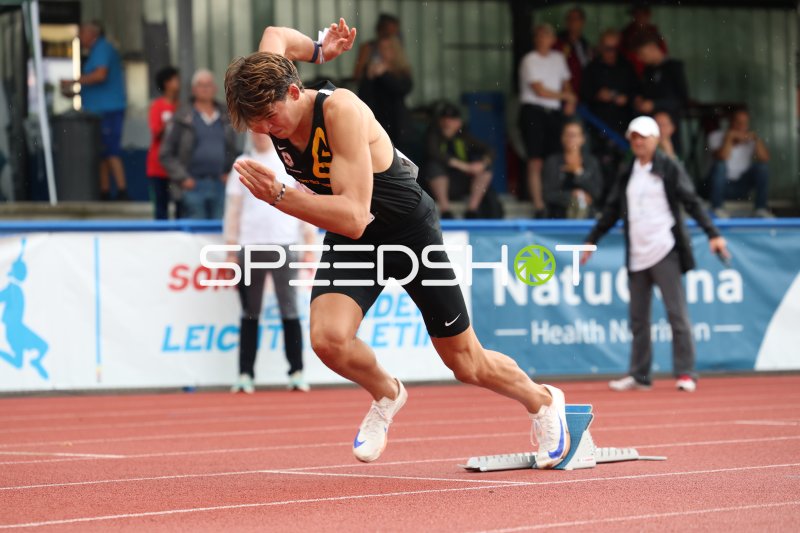 Sprinter explodiert aus den Startblöcken in Hannover