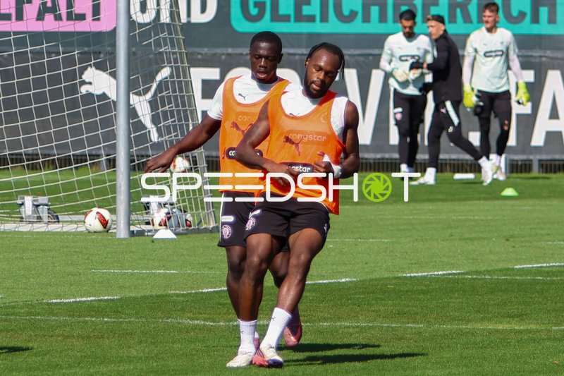 Ricky-Jade Jones beim beim Training des FC St. Pauli