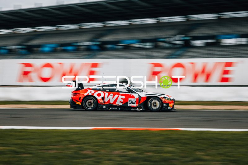 BMW M4 GT3 #98 von ROWE Racing am Nürburgring