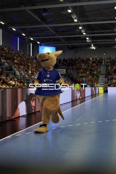 VfL Gummersbach Maskottchen Känguru in der SCHWALBE arena