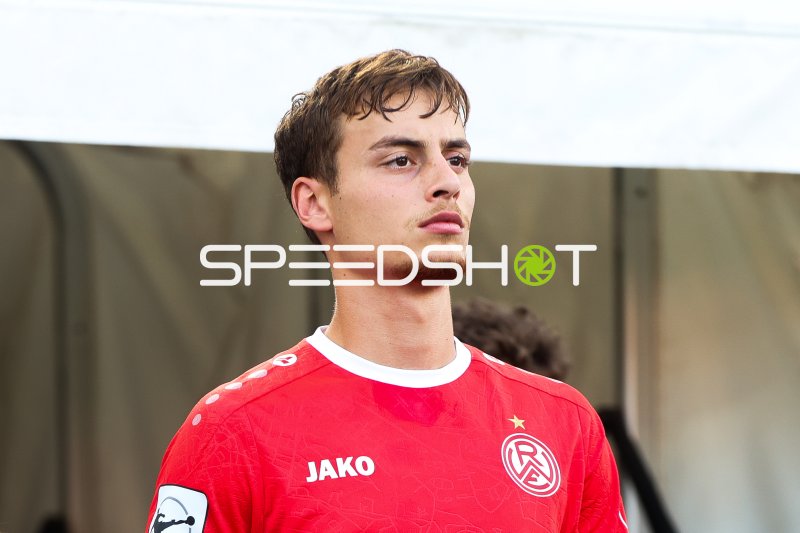 Spieler von Rot-Weiss Essen bei der Mannschaftsvorstellung
