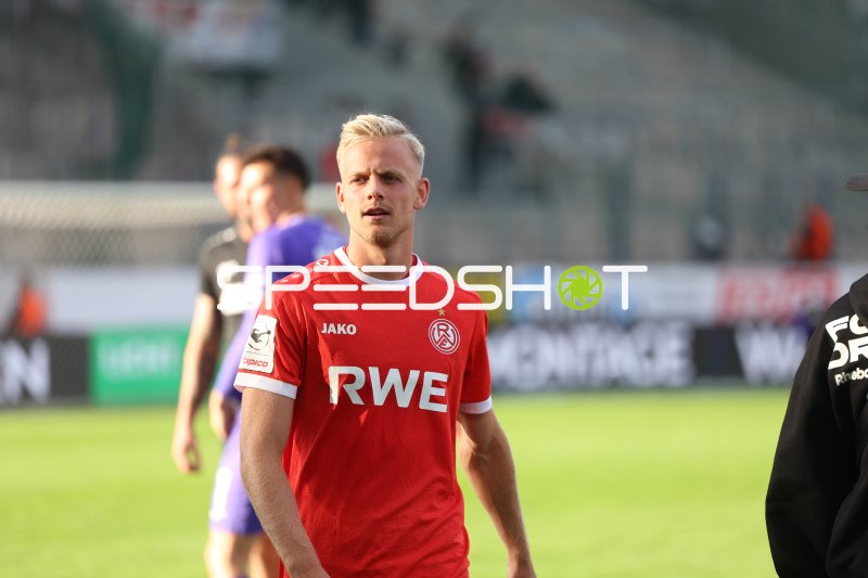 Spieler von Rot-Weiss Essen auf dem Spielfeld