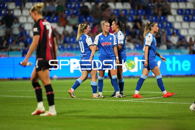 Laura Gloning (#20; TSG Hoffenheim) im Spielgeschehen gegen Bayer 04 Leverkusen
