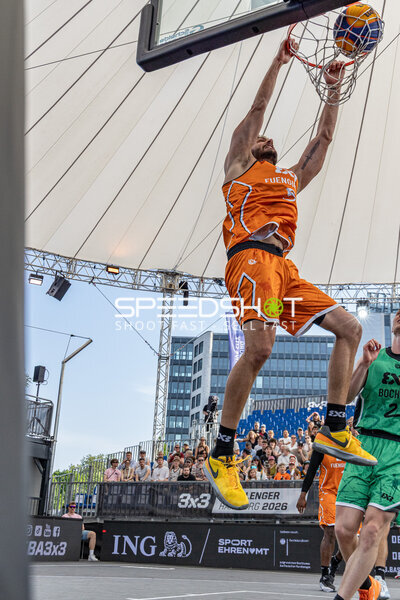 Dunk von 23; Fuengirola ESP in der Active City Arena