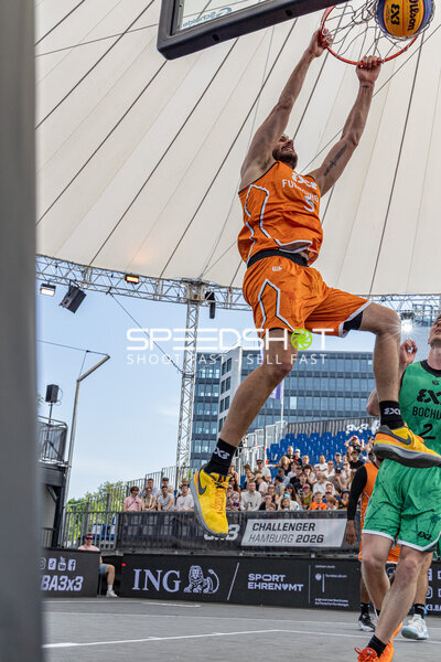 Dunk von 3; Fuengirola ESP über 2; Bochum SPARKASSE GER