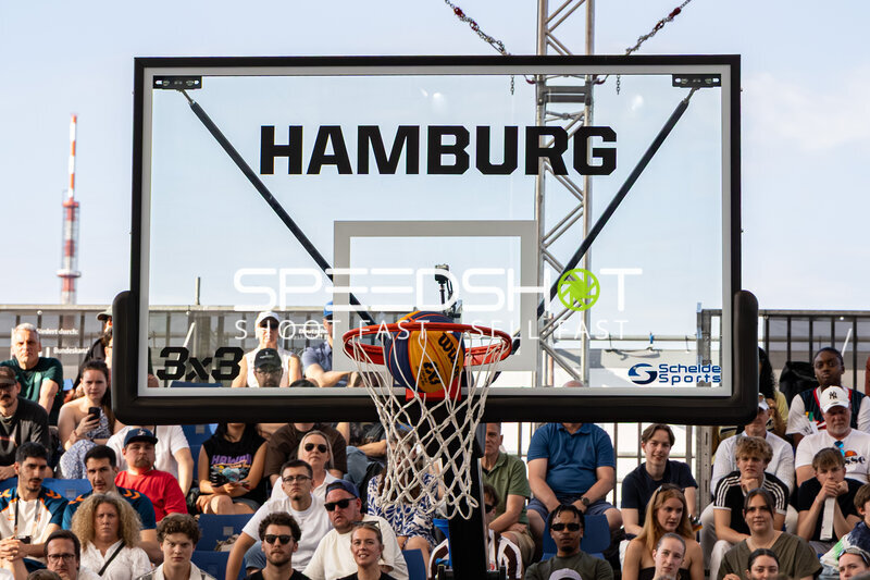 Basketball-Szene in der Active City Arena