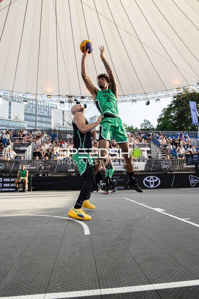 Sprungwurf von Roman Bedime (35; Aachen GER)