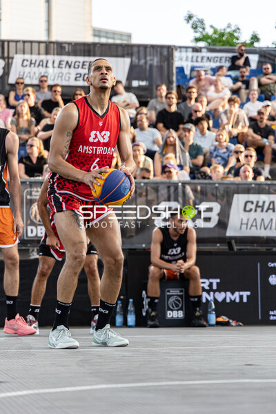 Freier Wurf von 6; Amsterdam RABOBANK NED in der Active City Arena