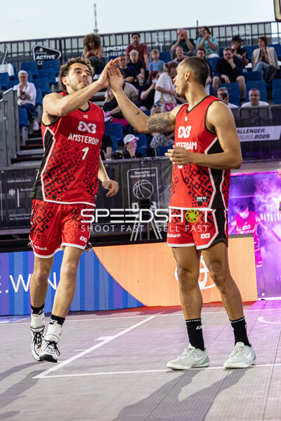 High Five von 1; Amsterdam RABOBANK NED und Teamkollege